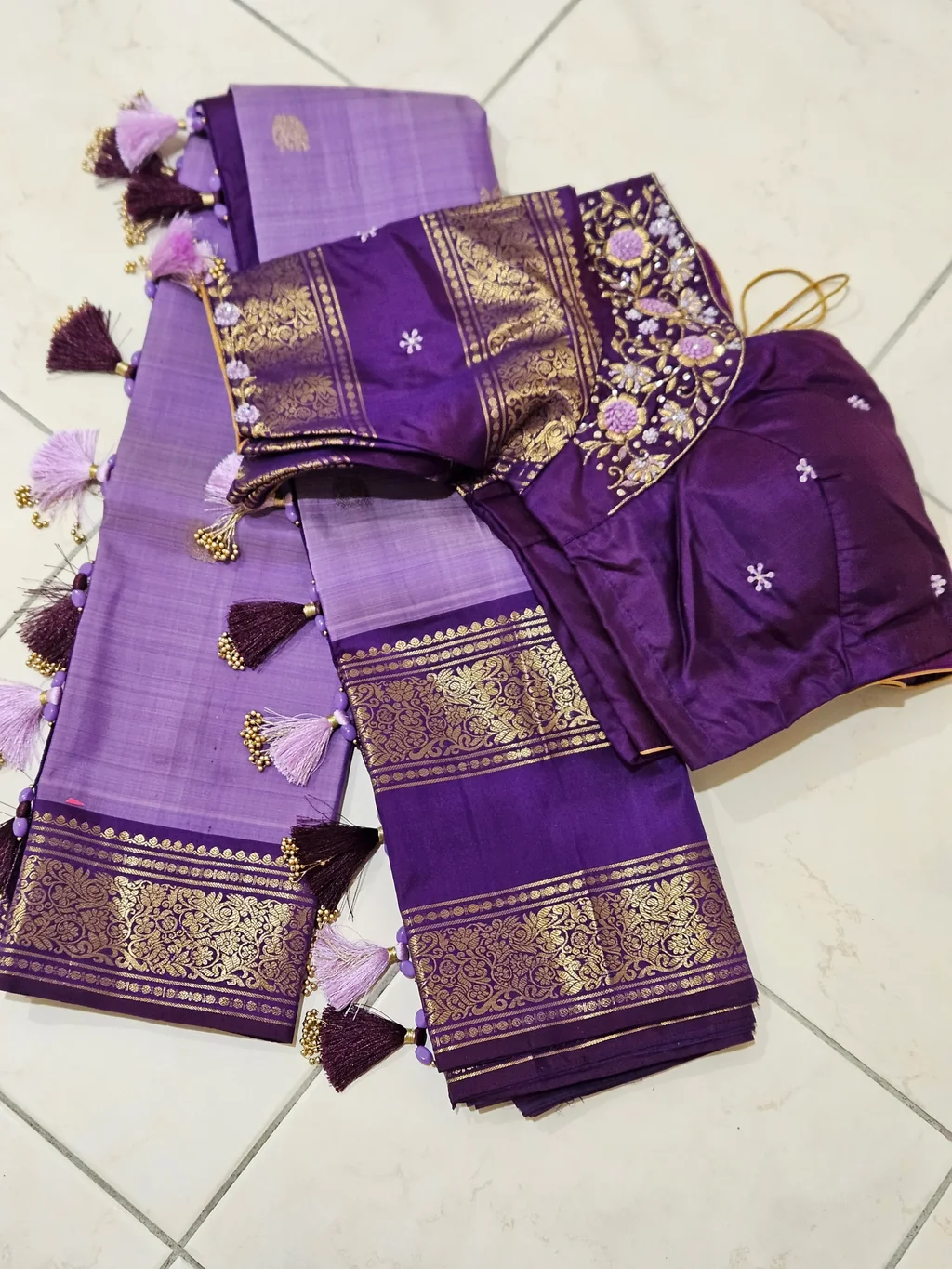Exquisite Kanchipuram Silk Saree with Zari for Weddings & Festivals - ethnic Indian fashion from Swathi Design